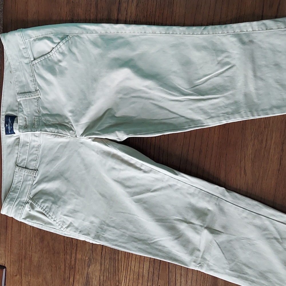 American Eagle Women's Skinny Khaki Pants